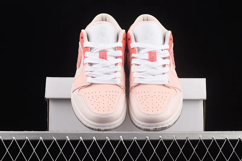 All categories Air Jordan Jordan series basketball shoes Air Jordan 1 Low G version pure original Air Jordan 1 Low AJ1 Joe 1 Second Dimension Valentine's Day low-top retro culture basketball shoes DM5443-666